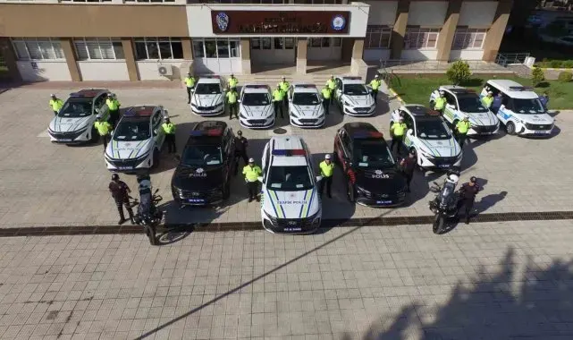 Amasya'da 14 polis aracı hizmete başladı