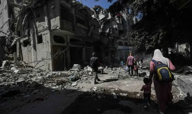 UNRWA: "Kuzey Gazze'de en az 400 bin kişi sıkışıp kaldı"