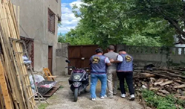 Çeşitli suçlardan aranan 105 kişi yakalandı, 21'i tutuklandı