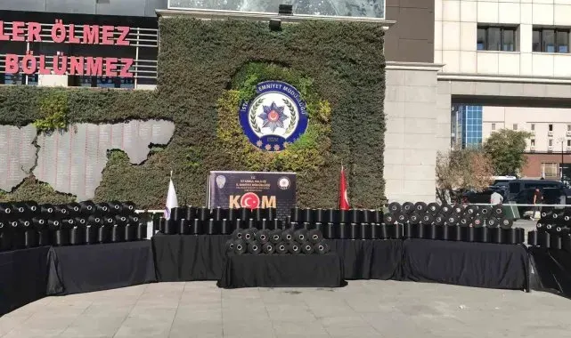 İstanbul'da kaçak iplik operasyonu: 10 ton polyester iplik ele geçirildi