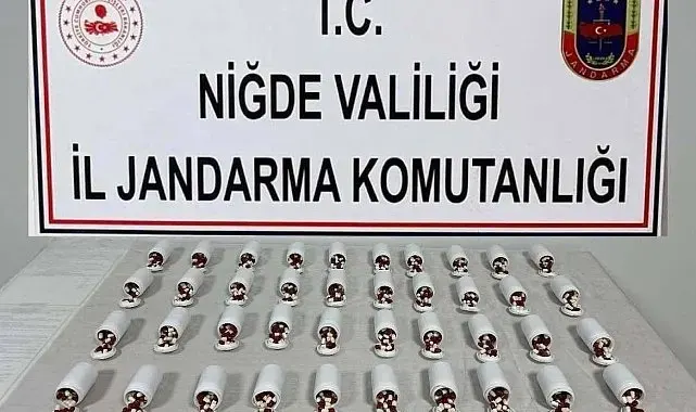 Niğde Otogarı'nda uyuşturucu operasyonu: 2 bin 240 sentetik hap ele geçirildi