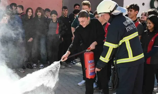 Bozüyük'te Anadolu Lisesi öğrencilerine yangın eğitimi