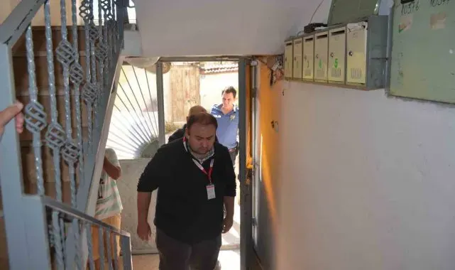 Yaşlı kadının cesedini torunu buldu