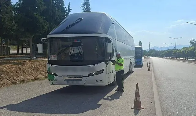 Burdur'da şehirlerarası yolcu otobüslerine sıkı denetim