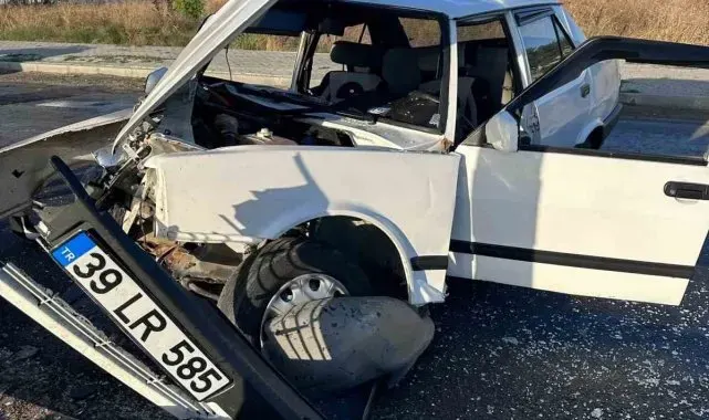 Direksiyon hakimiyetini kaybedince refüje çarptı: 1 yaralı
