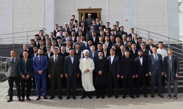 Diyanet İşleri Başkanı Erbaş, Kazakistan'da bir dizi ziyarette bulundu