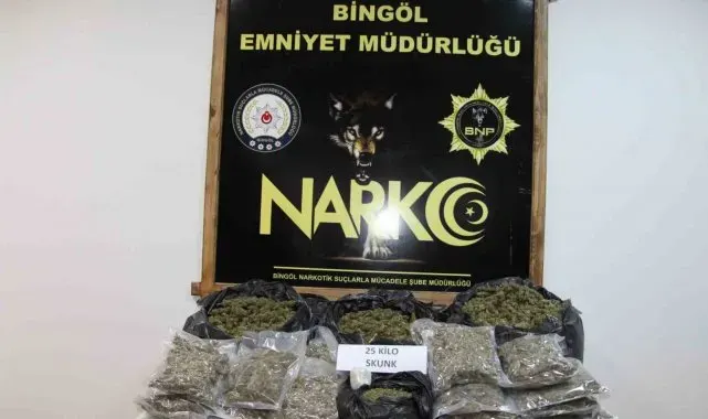 Bingöl'de polis ekipleri uyuşturucuya geçit vermiyor