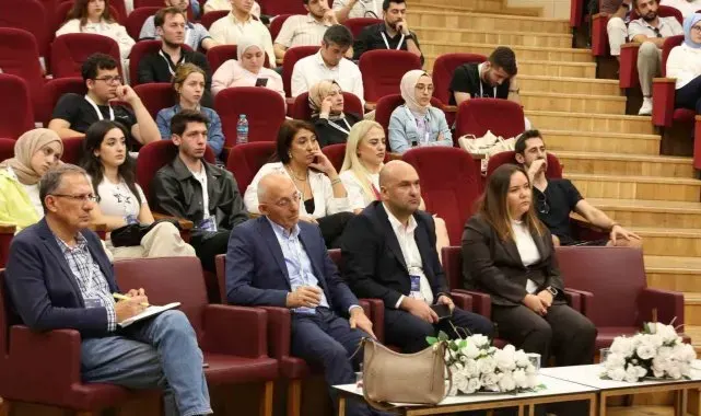 Bu konferansta yurt dışındaki fırsatlar konuşuldu