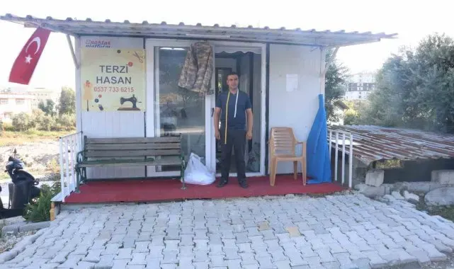 Depremzede terzi, hayat mücadelesini konteyner iş yerinde 5 çocuğunun geleceği için sürdürüyor