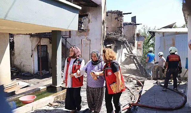 Kemaliye'deki yangından etkilenen vatandaşlara psikososyal destek