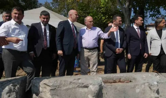 Genel Başkan İleri Konuralp antik kentinde kazı çalışmaları inceledi