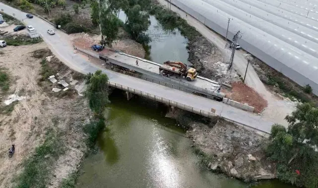 Büyükşehir Belediyesi'nden Kundu'ya yeni köprü