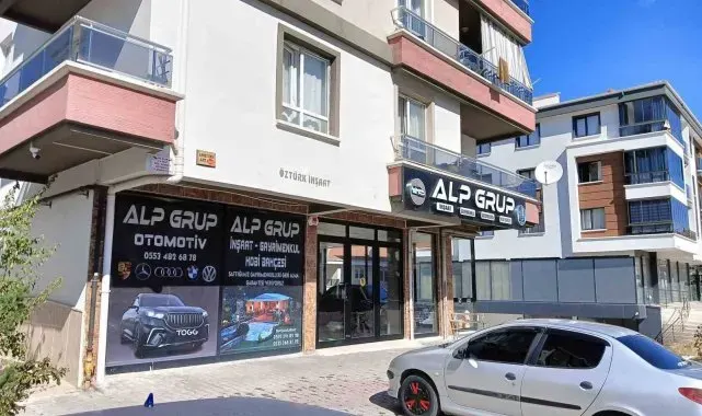 Ankara'da emlakçıya silahlı saldırı kamerada
