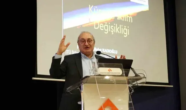 İzmir'e 'Kaliforniya' önerisi; "Binalar beyaz, caddeler denize dik olmalı"