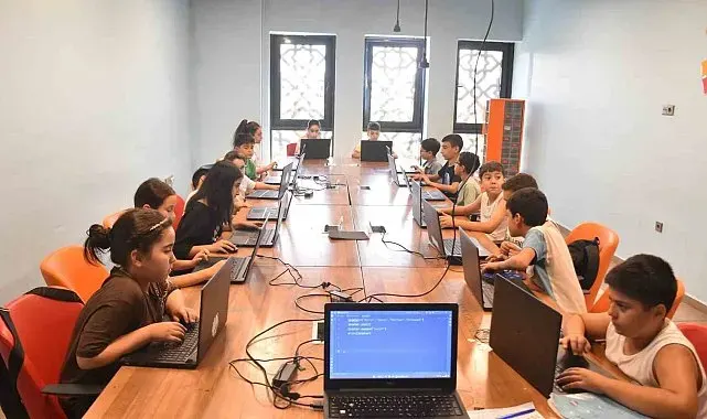Türkiye'nin yapay zeka vizyonuna Şahinbey Belediyesi'nden güçlü destek