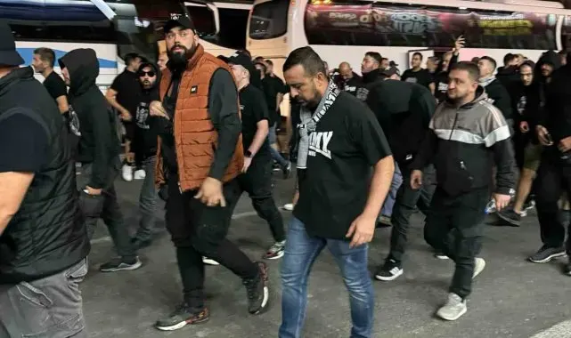 PAOK taraftarı stadyuma geldi