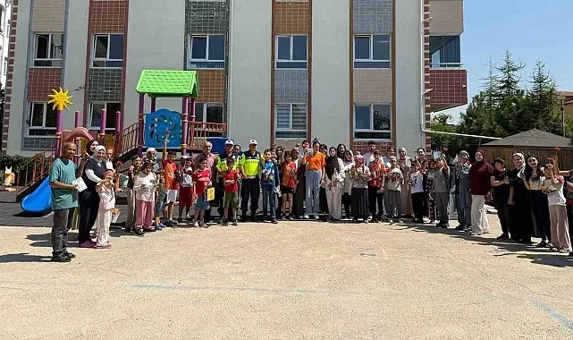 Jandarmadan öğrencilere trafik eğitimi