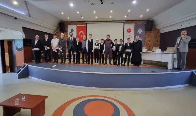 Hafız öğrenciler Düzce'de yarıştı