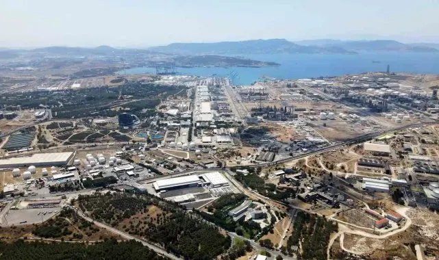 Aliağa Limanları zirvedeki yerini güçlendiriyor