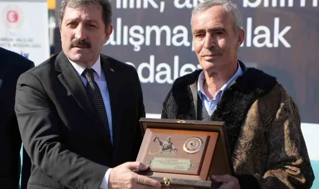 Samsun'da "yılın ahisi" yarım asırlık demirci oldu