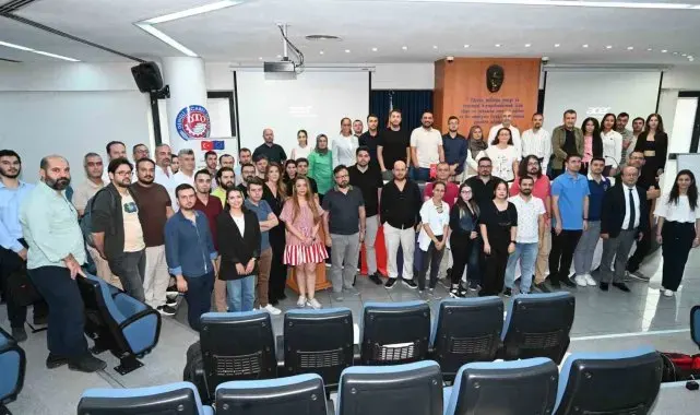 Denizli iş dünyası yapay zeka uygulamalarını öğrendi