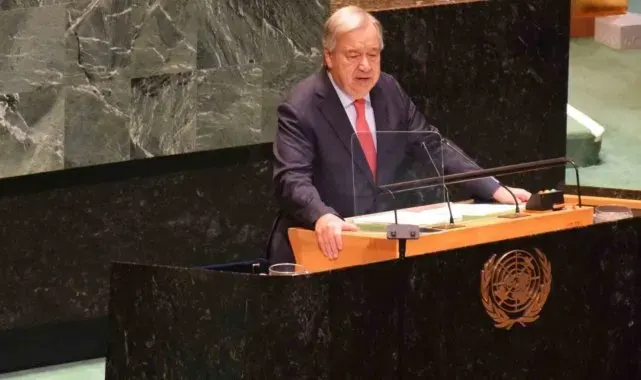 Guterres: "Lübnan uçurumun kenarındadır"