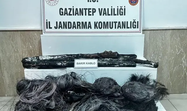 1,5 milyon TL değerinde bakır kabloları yakan 2 şüpheli yakalandı