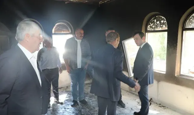 Başkale'de ev yangını