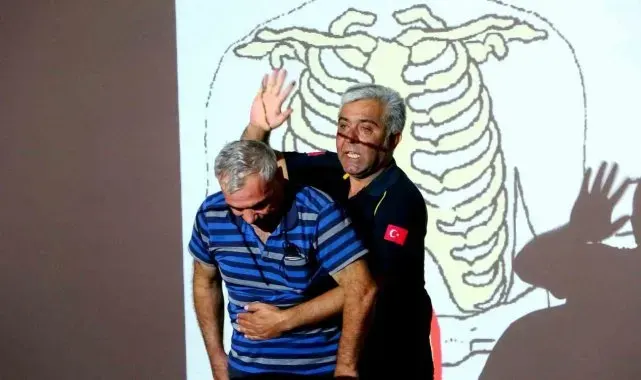 Muğla'da okul servisi şoförlerine ve rehber personele güvenlik eğitimi verildi