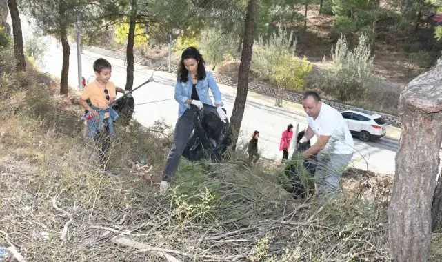 Amasya Kalesi'nde çevre temizliği yaptılar