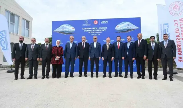 Bakan Uraloğlu: "Proje bittiği zaman Bursa'dan Ankara'ya 2 saat 15 dakikada seyahat edeceğiz"