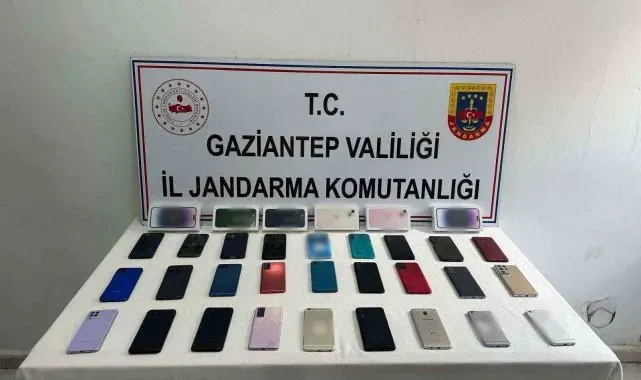 Gaziantep'te 2 milyon lira değerinde kaçak telefon ele geçirildi