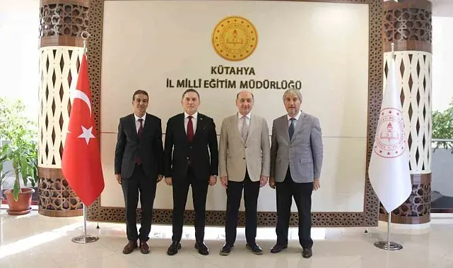 Hayat Boyu Öğrenme Genel Müdür Yardımcısı Mahmut Kurtaran Kütahya'yı ziyaret etti