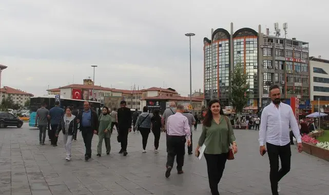 Sivaslı kadınlar daha uzun yaşamanın sırrını 'kadın dırdırına' bağladı