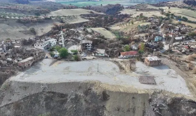 Yangında küle dönen Karayakup'ta yaralar sarılıyor