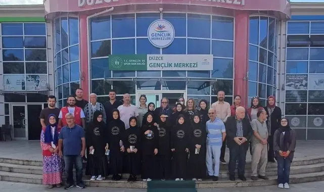 Yaşlısı ve genci aynı eğitimde buluştu