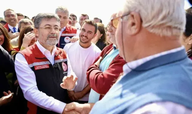 Edirne'de Trakyalı çiftçi Bakan Yumaklı ile pazarlık yaptı