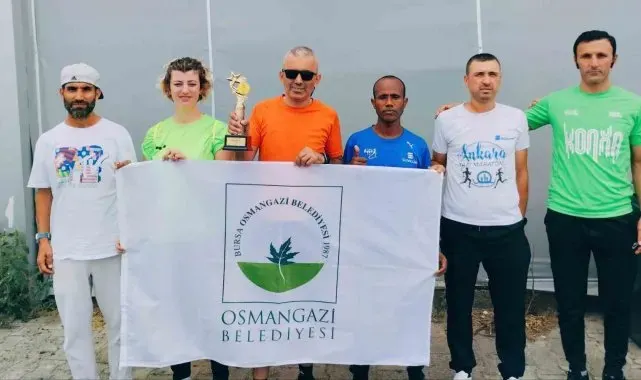Şampiyon atletlerden Başkan Aydın'a ziyaret
