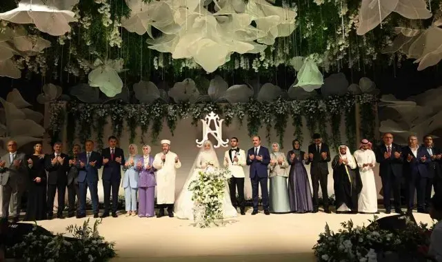 Konya'daki düğün merasiminde üç bakan şahitlik yaptı