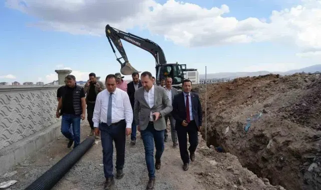 Kars'ta belediyenin altyapı çalışmaları devam ediyor