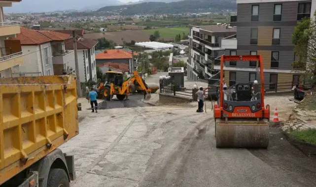 Serdivan'da asfalt çalışmaları sürüyor