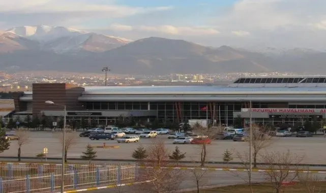 Erzurum Havalimanı'nda 1 ayda 106 bin 868 yolcuya hizmet verildi