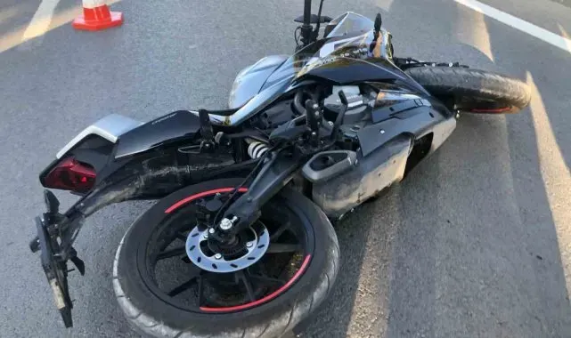 Motosiklet öğrenciye çarptı: 1 yaralı