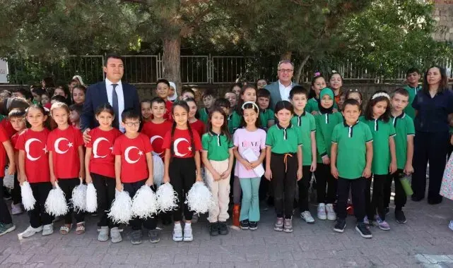 Başkan Özdoğan; "Ülkemiz için daha iyi yarınlar inşa edecekler"