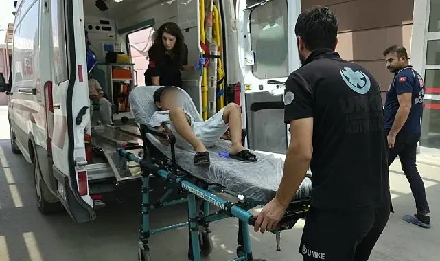 Bisiklet ile otomobil çarpıştı: 2 yaralı