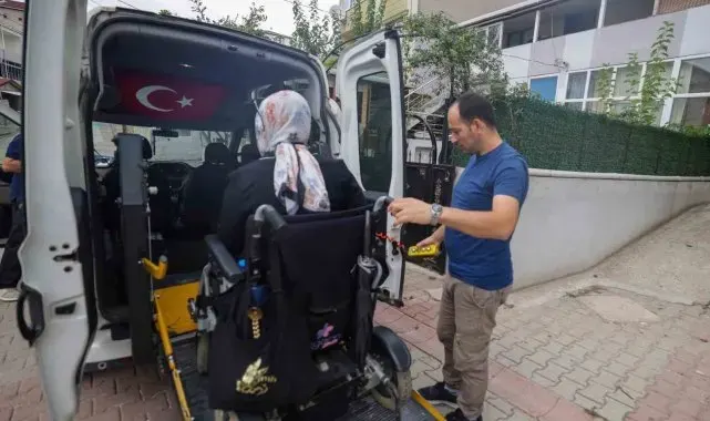 Engelsiz ulaşım: Ümraniye'de 'Engelli Hizmet Aracı'yla hayata tam katılım
