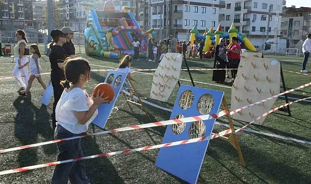 3 bin 300 çocuk 12 farklı branşta sporla dolu yaz geçirdi