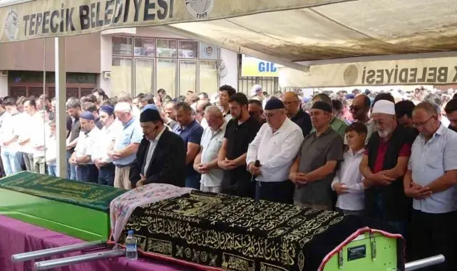 Tavşanlılı genç çift gözyaşları ile toprağa verildi