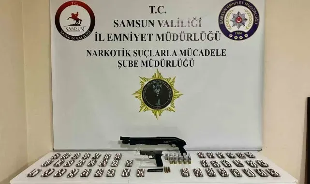 Samsun'da bin 393 adet sentetik ecza ile tabanca ve tüfek ele geçirildi