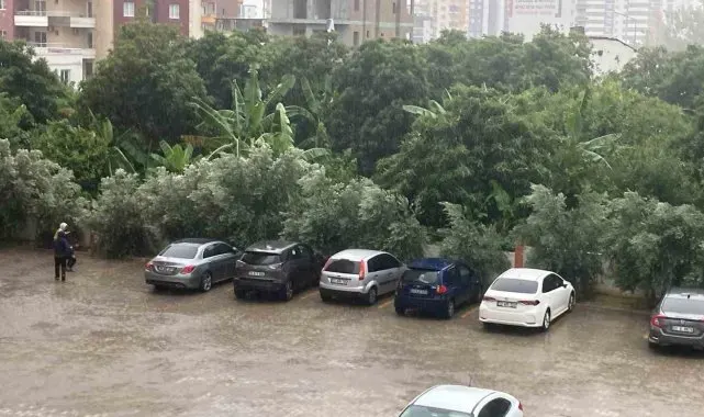 Mersin'de Toroslardan sahile kadar yağmur etkili oldu